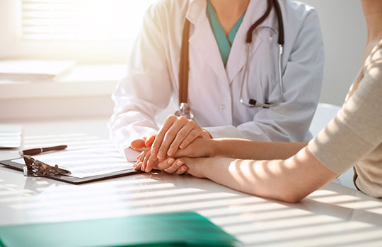 Terapia individual con médico experto en adicciones en Instituto Hipócrates